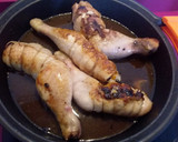 Foto del paso 5 de la receta: Muslos de pollo rellenos con salteado de judías