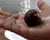 A picture of step 4 of Bourbon Laddoo.