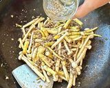 A picture of step 5 of Stir-fry ground pork with bamboo shoots mushroom and basil.