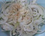 Foto langkah ke 2 dari resep Salmon Panggang dan Tumis Kembang Kol.