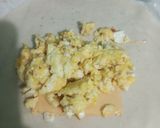 Foto langkah ke 2 dari resep Bfast Snack Wrap.