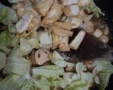 Foto langkah ke 2 dari resep Cah jamur sawi tahu.