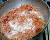 A picture of step 2 of Carrort halwa.