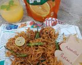 A picture of step 3 of Noodles pakora.