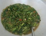 Foto langkah ke 7 dari resep Oseng Kangkung Simple.