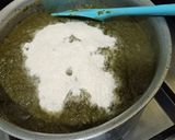 A picture of step 4 of Sarsoo ka saag.