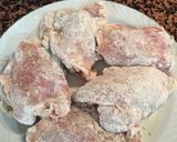 Foto del paso 3 de la receta Pollo a la cerveza con zanahorias y champiñones