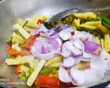 A picture of step 2 of Vegetable Jalfrezi.