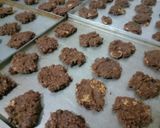Foto langkah ke 3 dari resep Cookies Butter Oatmeal cornflake chocochip.