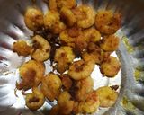 A picture of step 1 of চিংড়ি চিলি মশালা.