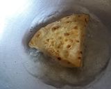 A picture of step 7 of Roti Samosa.