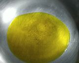 A picture of step 1 of Kadhai paneer.