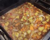 Foto del paso 3 de la receta: Vacío de cerdo con verduras...🐖🌶️🥦🥕🍖🥓