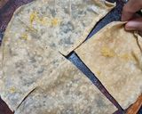 A picture of step 2 of Roti Pizza.