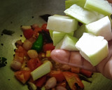 சுரைக்காய் பாரம்பரிய சாம்பார்(surakkai sambar recipe in tamil) ரெசிபி ஸ்டேப் 4 புகைப்படம்