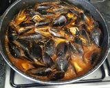 Foto del paso 5 de la receta Mejillones en salsa marinera