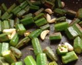 A picture of step 1 of Okra chutney.
