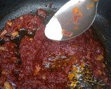 A picture of step 3 of Spagetti with cabbage sauce.