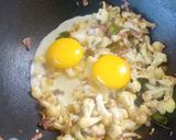 காலிபிளவர் எக் பெப்பர் ஃப்ரை(cauliflower egg pepper fry recipe in tamil) ரெசிபி ஸ்டேப் 5 புகைப்படம்