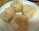 A picture of step 2 of Grilled Okaka Onigiri (Rice Balls with Bonito Flakes).
