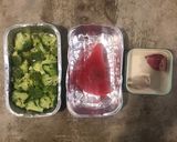 Foto langkah ke 1 dari resep Makanan AnakSup Bening isi Tuna & Brokoli.