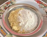 A picture of step 4 of Festive Soya Flour Cake with Rum-Soaked Fruits.