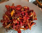 Foto langkah ke 5 dari resep Tumis Kulit Melinjo & Teri.