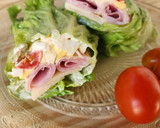 Foto del paso 4 de la receta: 🥬 Wrap de lechuga 🍅🥬🧀 sin harinas 🍅🥬🧀 fácil y rápido 🥬