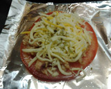 Foto del paso 4 de la receta: Pizza de tomate y bonito