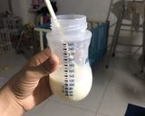 Hình bước làm 1 của món Làm sữa chua cho bé bằng sữa công thức ủ trong nồi cơm điện (bé trên 1 tuổi)