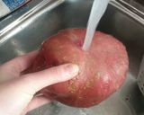Foto del paso 1 de la receta Patata asada rellena 💯