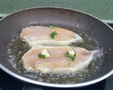 Foto del paso 2 de la receta: Pescadilla o perlitas de ración rebozadas