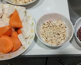 Foto langkah ke 1 dari resep Sup Umbi Kudzu(sup vegetarian).