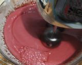Foto langkah ke 6 dari resep Red Velvet Slice Cake.