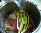 【電鍋料理】塔香蒜泥白肉的食譜步驟1照片