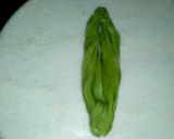 A picture of step 5 of Leaf shaped mathri.