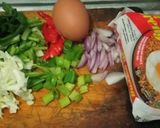 Foto langkah ke 1 dari resep Indomie goreng nyemek.