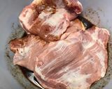 รูปขั้นตอนการทำที่ 1 ของ คอหมูย่าง คีโต