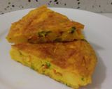 Foto del paso 7 de la receta Tortilla de langostinos y palitos con ensalada y crema de calabaza