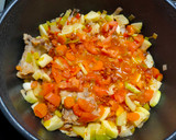 Foto del paso 4 de la receta: Lentejas con vegetales (costilla y chorizo)