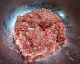 A picture of step 2 of ＊Easy Steamed Shumai with Just One Frying Pan＊.