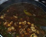 Foto langkah ke 1 dari resep Rawon ayam bumbu instan indofood.