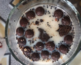 Foto langkah ke 3 dari resep Es Susu Selasih Keju Biskuit.