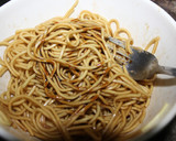 Foto langkah ke 1 dari resep Mie Goreng Jawa Pedas Enak / mie tek tek pedas.