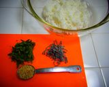 A picture of step 1 of Shiso-Scented Rice Balls with Sesame and Salted Kelp.