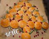 A picture of step 6 of 🎄🥯Pull Apart Christmas Tree🥯🎄.