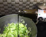 A picture of step 2 of Red Sauce Pasta.