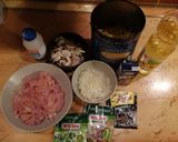 Tejszínes csirke gombával recept fázis 1 fotója