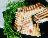 A picture of step 4 of Cheesy chilli finger sandwich.