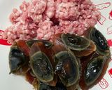 รูปขั้นตอนการทำที่ 1 ของ ผัดกระเพราไข่เยี่ยวม้าหมูสับ
